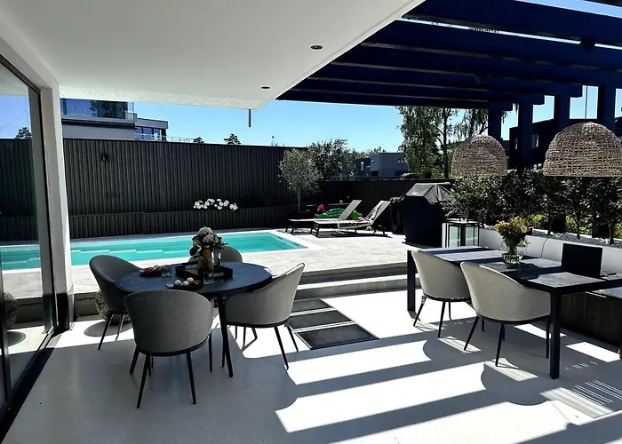 别墅 Luxury With Heated Pool & Sea View Your Private Paradise On The Norwegian Coast 克里斯蒂安桑