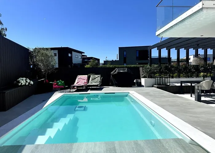 Luxury With Heated Pool & Sea View Your Private Paradise On The Norwegian Coast *