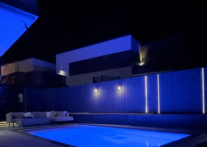 Luxury With Heated Pool & Sea View Your Private Paradise On The Norwegian Coast Villa