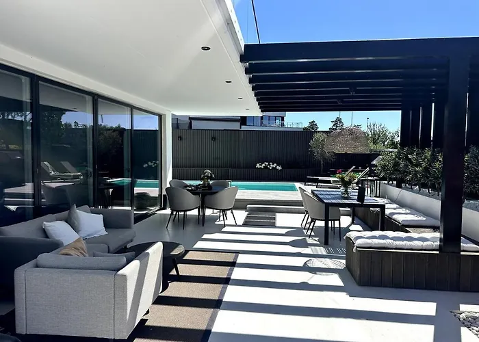 Luxury With Heated Pool & Sea View Your Private Paradise On The Norwegian Coast *